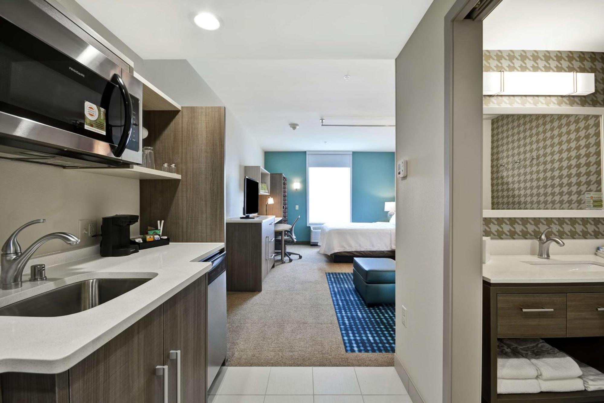 Home2 Suites By Hilton Plymouth Minneapolis Exterior photo
